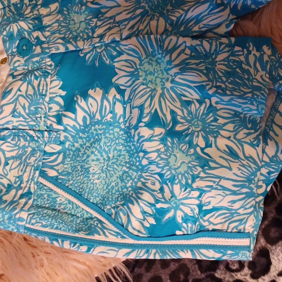 🏖 💙💖🤍SUPER CUTE LILLY PULITZER SHORTS - Picture 2 of 6
